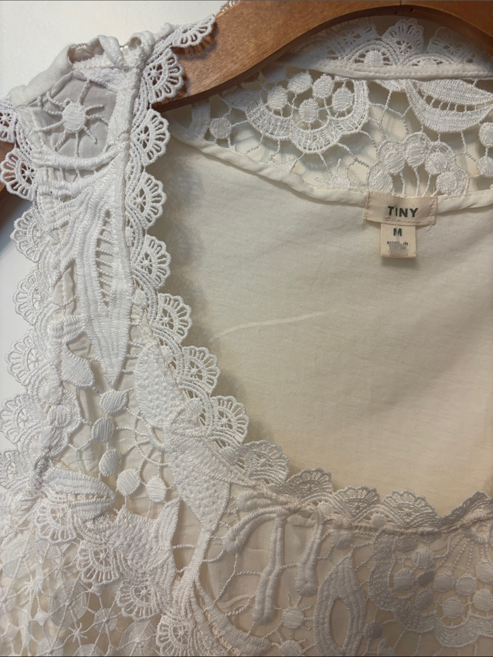 Anthropologie Tiny top NWOT SZ M - Picture 3 of 4
